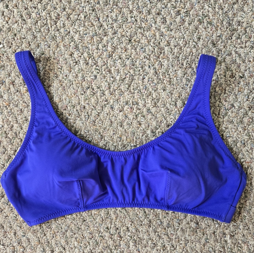 Fabletics Low Scoop Swim Top NWT
